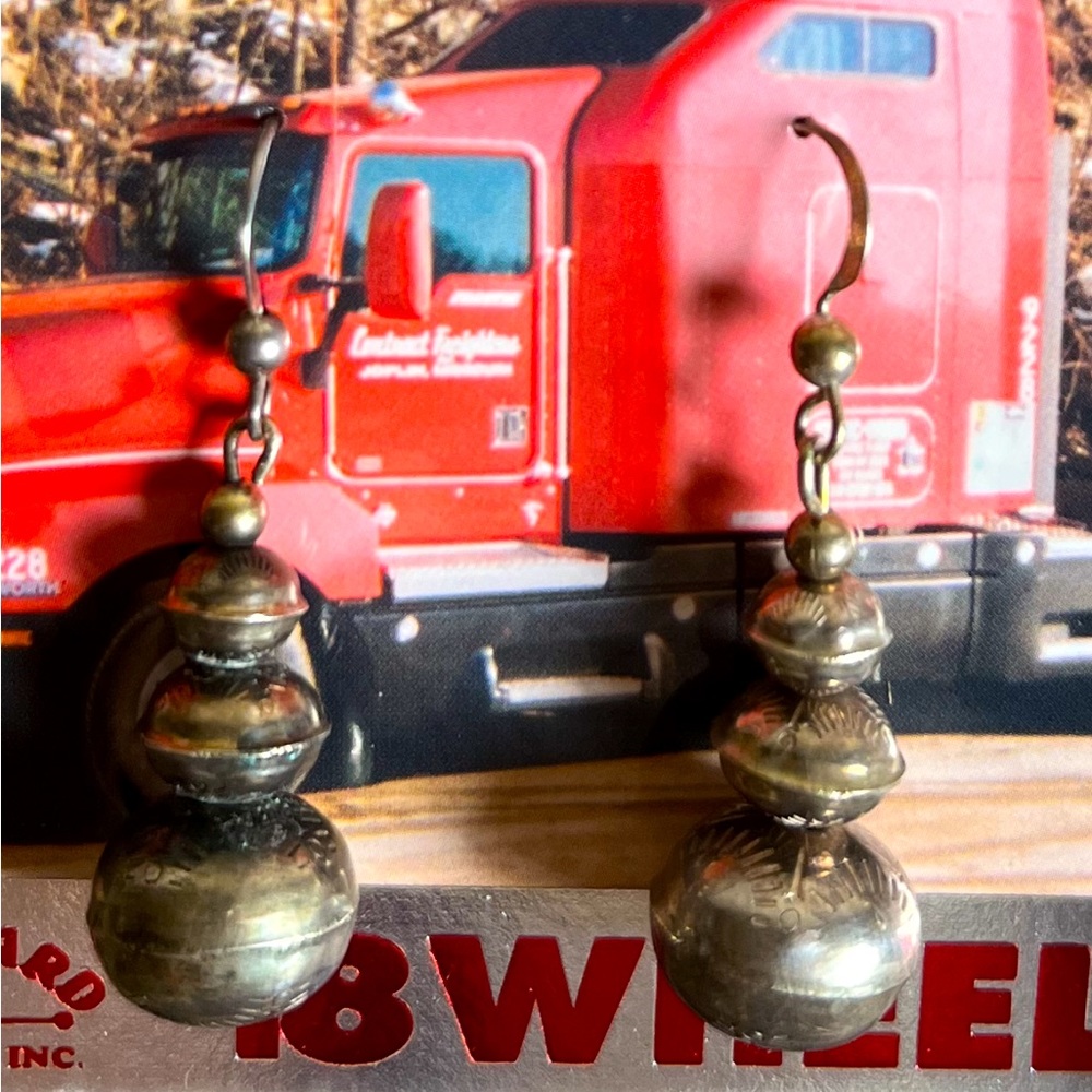 Vintage sterling southwestern navajo? Bench bead earrings